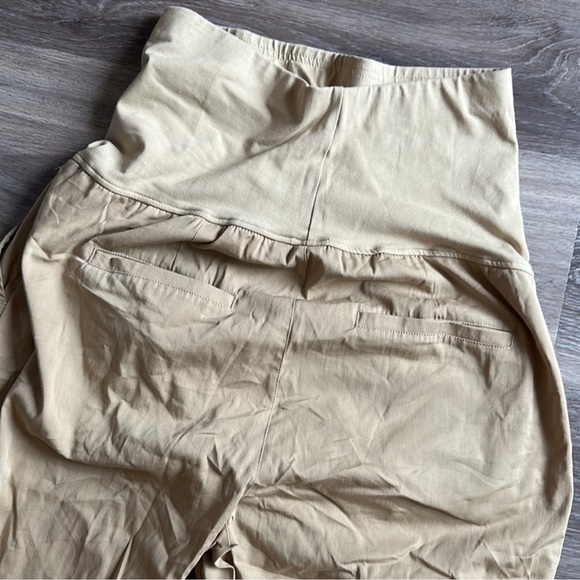 GAP Lightweight maternity khakis - Picture 2 of 3